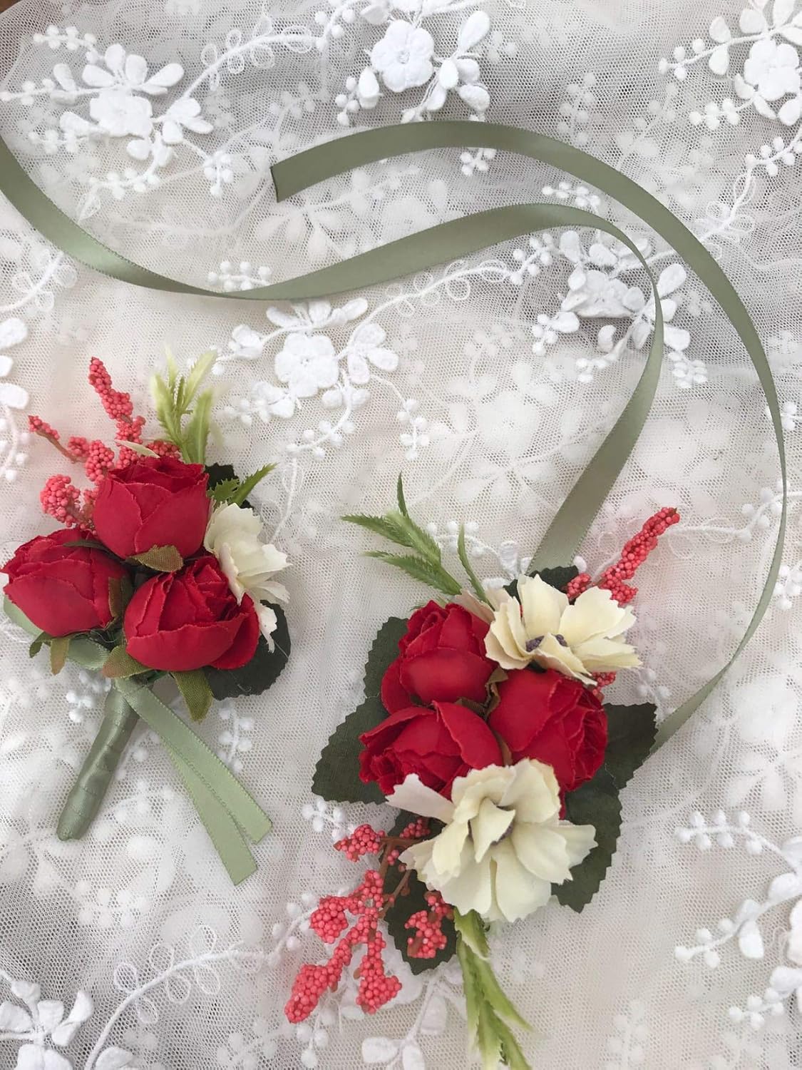 Corsage de Pulso com Rosa – Acessório Floral para Casamento e Formatura
